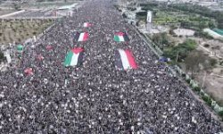 تسونامي بشري في العاصمة صنعاء في مسيرة " ثبات مع غزة وجهوزية واستنفار في مواجهة العدوان".
